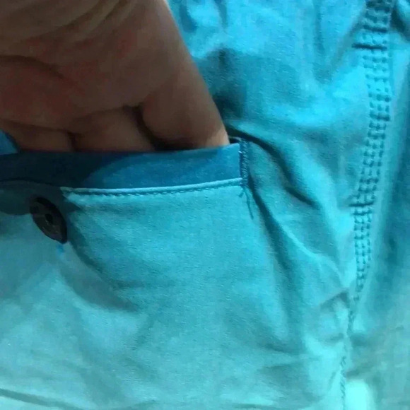 O’Neill Hybrid Ombré aqua shorts,hip/back pockets,lined,elastic drawstring waist - Picture 5 of 10